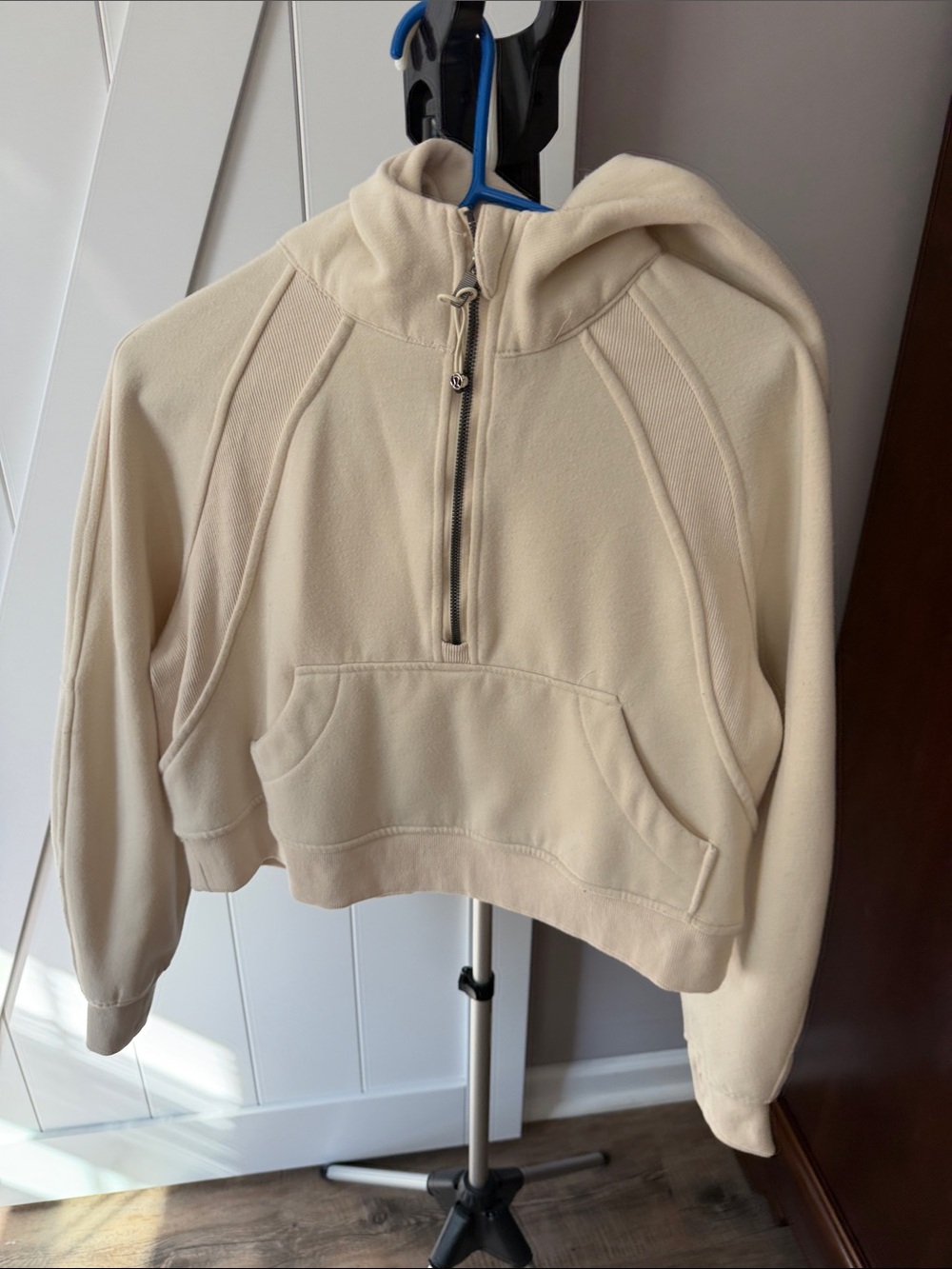 lululemon athletica Cream Half-Zip Hooded Cropped Sweatshirt